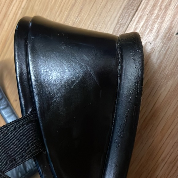 Stuart Weitzman wedge with fabric strap - Picture 7 of 7